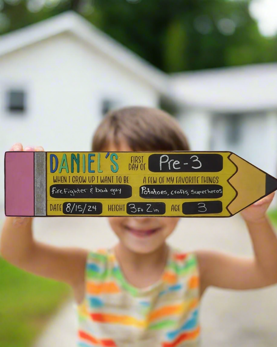 Back to school pencil sign